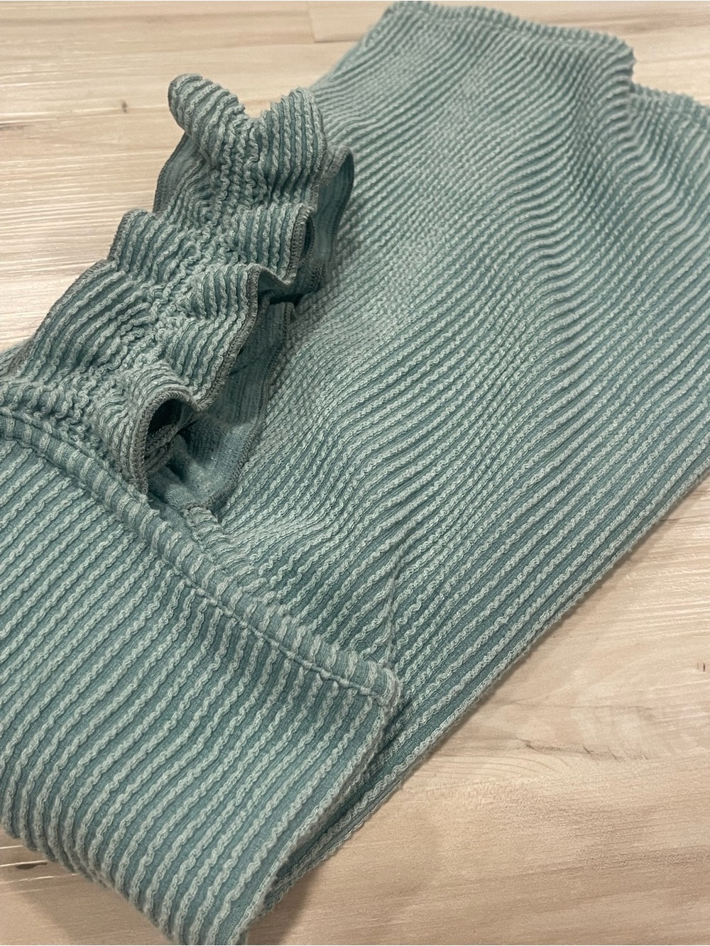 Blue Buttercup Ribbed Tank Top Size L Seafoam Green Ruffle Strap Stretchy - Picture 5 of 5